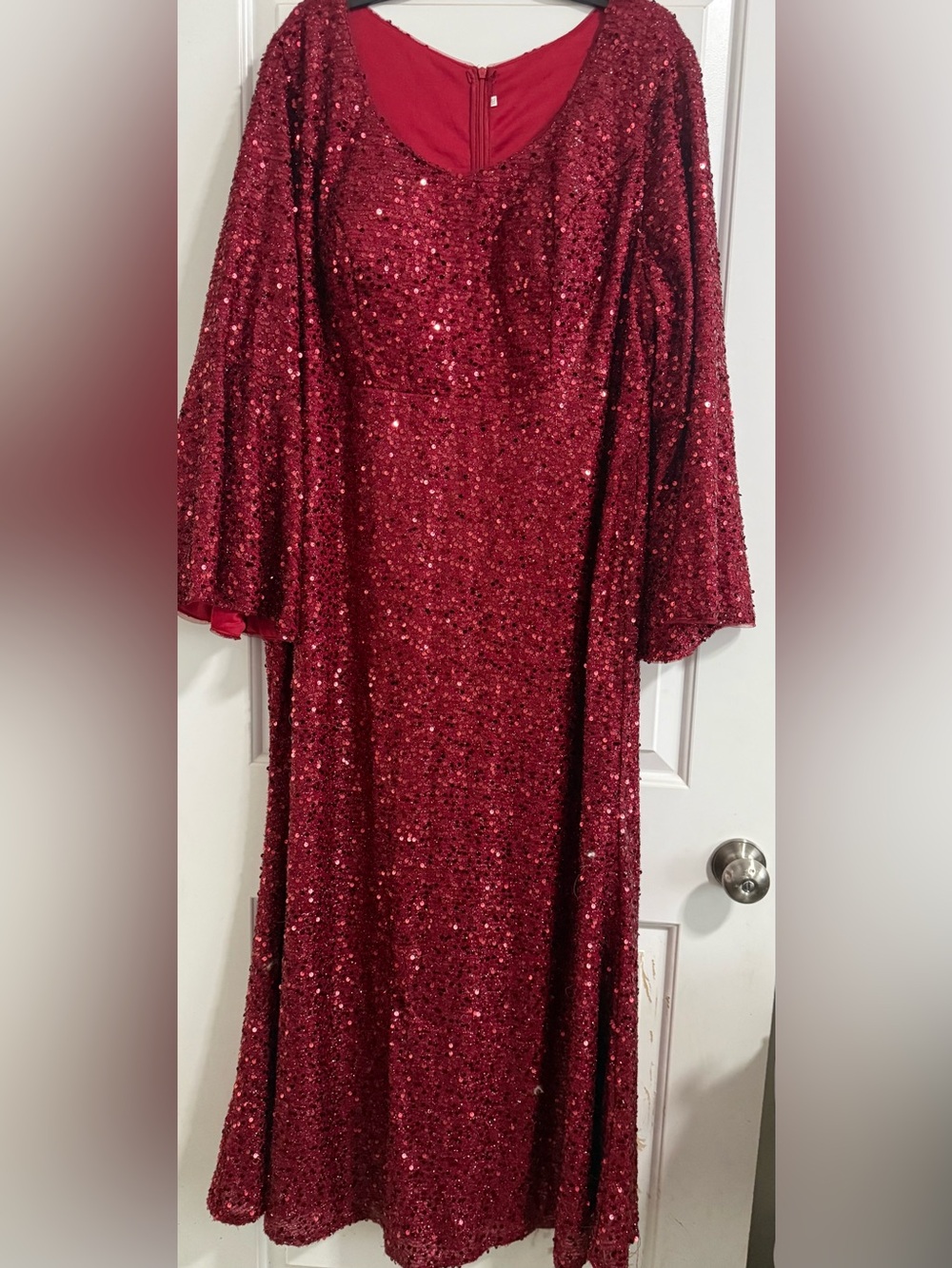 Elegant Red Sequin Long-Sleeve Evening Gown